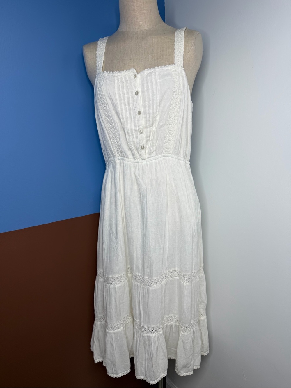 Aerie White Lace Pintucked Button Tiered Midi Dress Size Large NWT